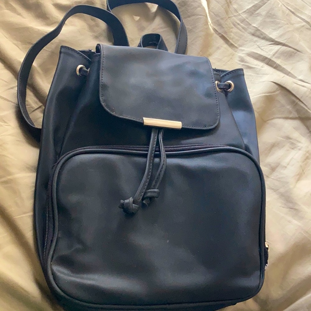 Portable make up bag